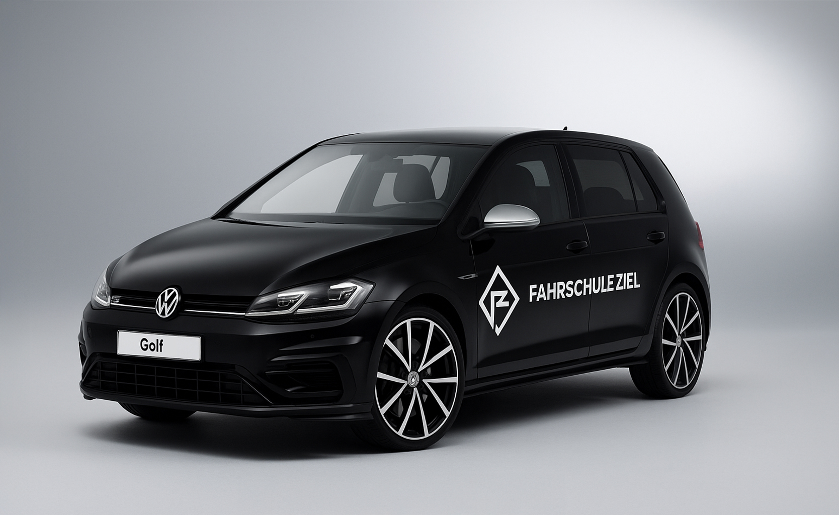 Volkswagen Golf 7 der Fahrschule Ziel Berlin
